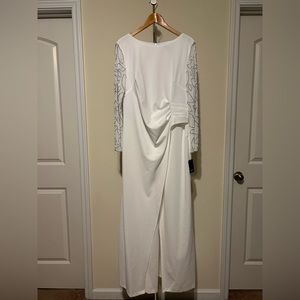 MARINA White Embellished Sleeve Cape Overlay Jumpsuit size 16‎